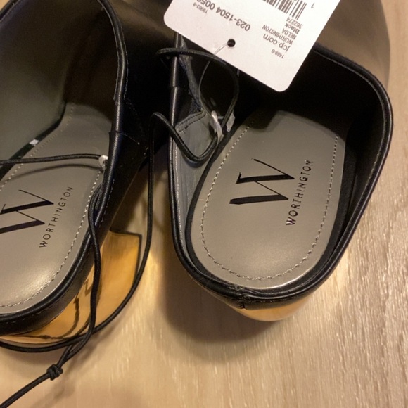 Worthington Black Mules with Gold Accent Block Heel - Picture 2 of 4